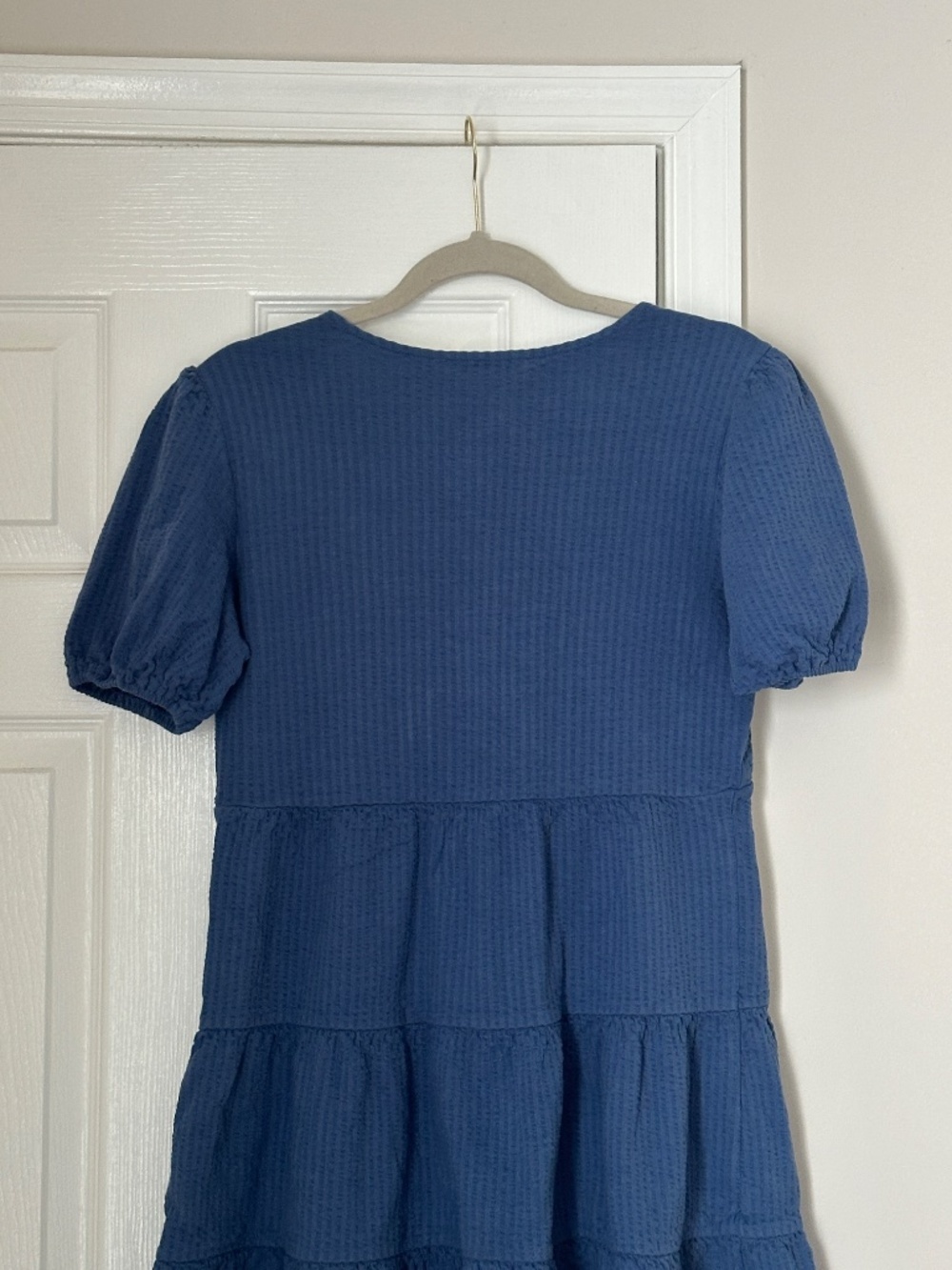 Boden Seersucker 100% cotton Blue Tiered Dress Short Sleeve Size 2 Mini Knee - Picture 6 of 9